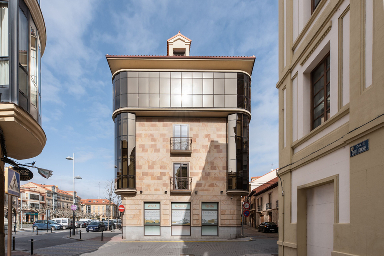 Exterior & Views 2, Apartamentos Suite The Way, León