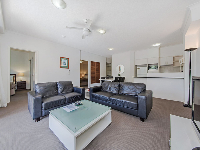 Bedroom 3, Inn on the Park Apartments, Toowong