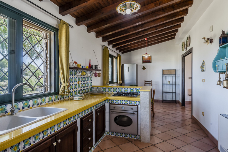 Bathroom 4, Charming Sea View Villa close to beach, Syracuse