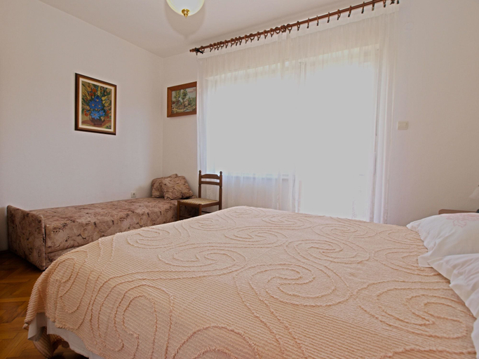 Bedroom 2, Apartment 613, Pula