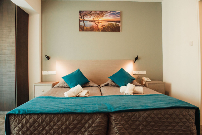 Bedroom 3, A. Maos Hotel Apartments