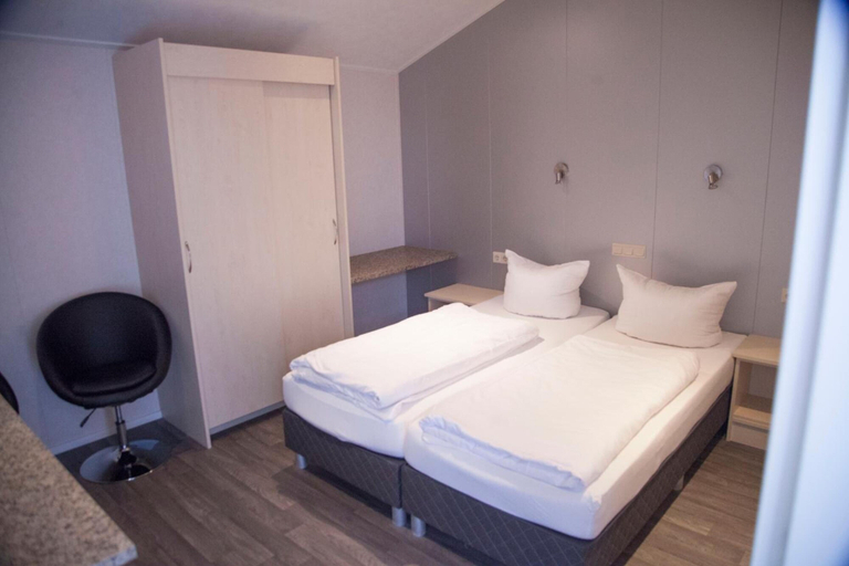 Bedroom 2, M13 Hotel, Trier-Saarburg