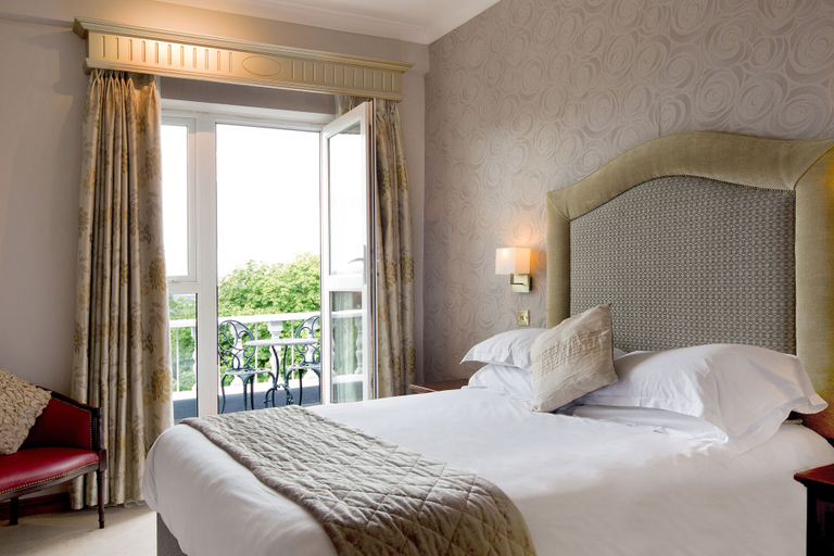 Bedroom 3, Fitzpatrick Castle Hotel, Dublin