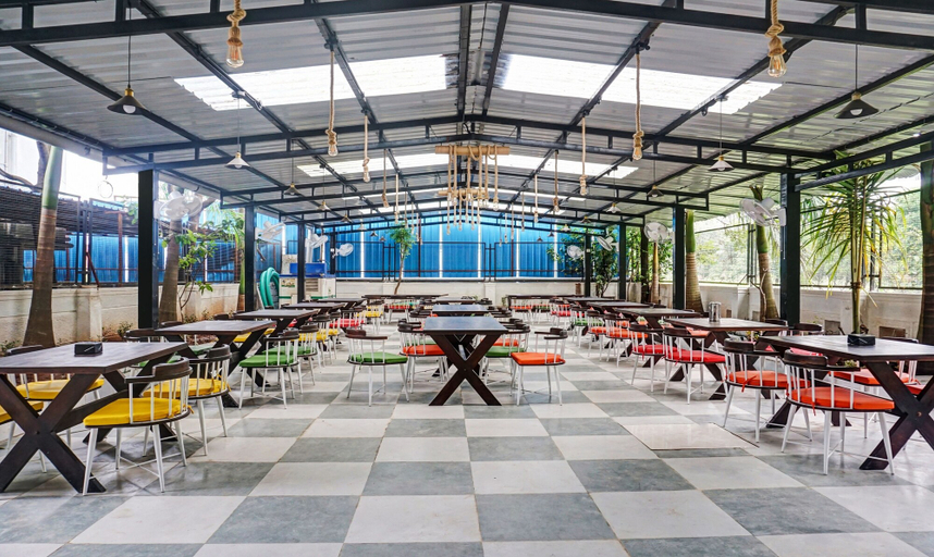 Food & Drinks 5, Treebo Tulip, Pune