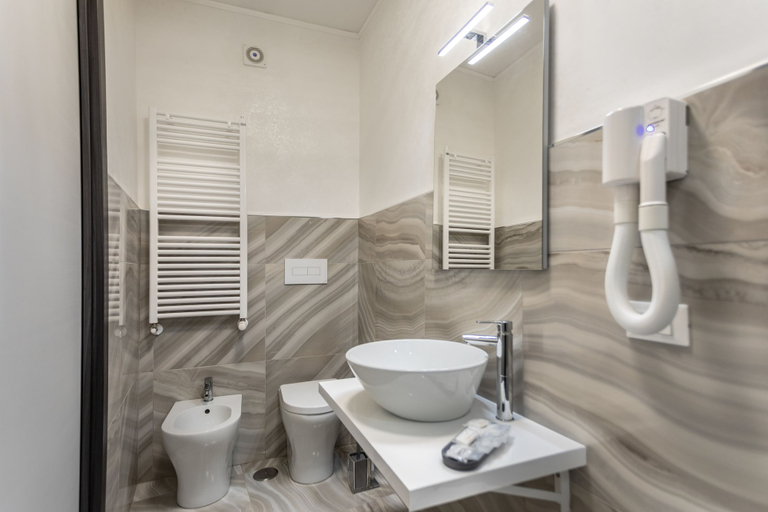 Bathroom 5, B&B Notti d'Oriente, Viterbo