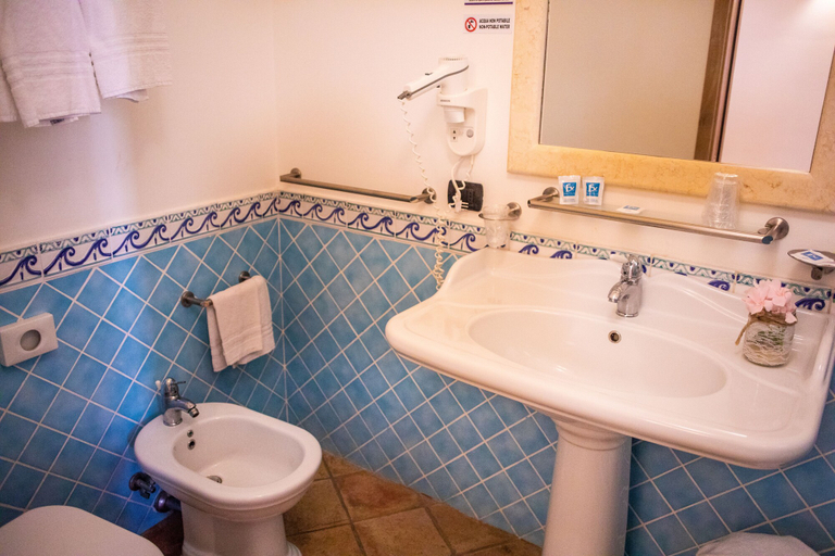 Bathroom 4, TH Le Castella - Baia degli Dei Village, Crotone