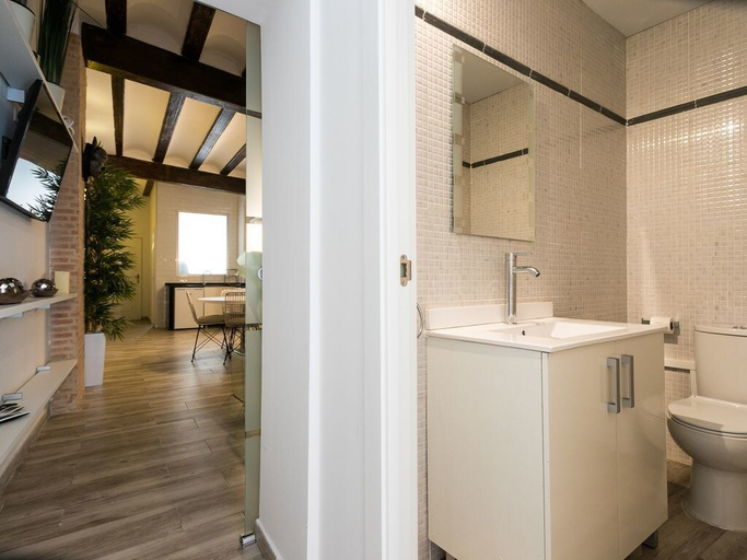 Bathroom 4, ApartUP Cabanyal Market, Valencia