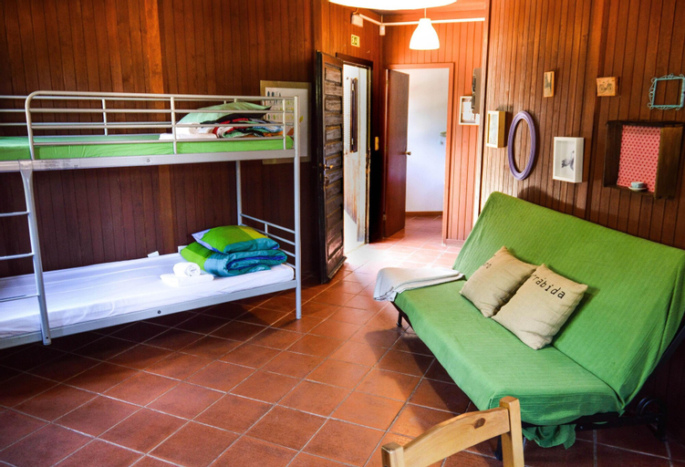 Others 5, YMCA Camp Alambre Bungalows, Setúbal