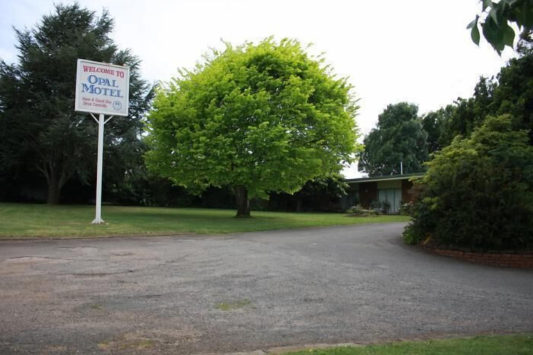 Others 4, Opal Motel Leongatha, South Gippsland - Central