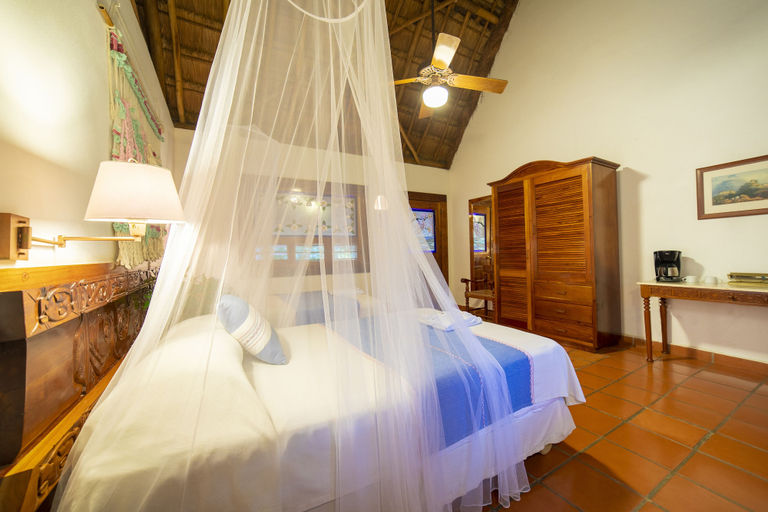 Bedroom 4, El Gran Maya at Chichen Itza, Tinúm