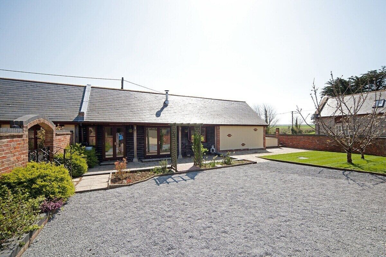 Exterior & Views 2, Newclose Farm, Isle of Wight