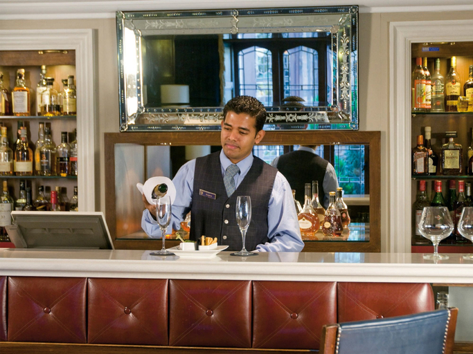 Food & Drinks 5, Macdonald Alveston Manor Hotel & Spa, Warwickshire
