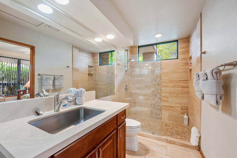 Bathroom 4, The Shores 19 - Studio at the Waikoloa Beach Resort, Hawaii