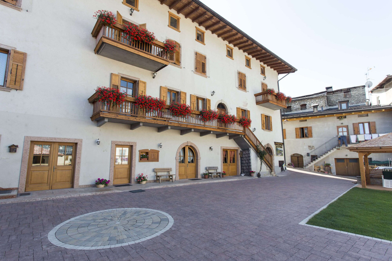 Exterior & Views 2, Bio Agritur Le Millemele, Trento