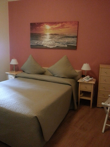 Bedroom 4, Argentina, Genova