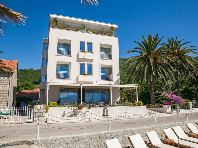 Exterior & Views 2, Boutique Hotel and Spa Blanc & Bleu - Blanche