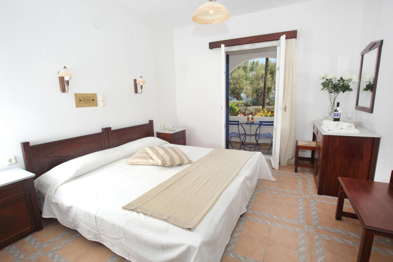 Bedroom 3, Paros Inn Seafront, South Aegean