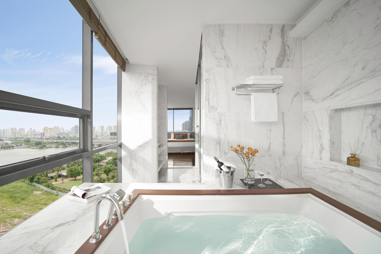 Bathroom 4, Oakwood Hotel & Apartments Saigon , Bình Thạnh
