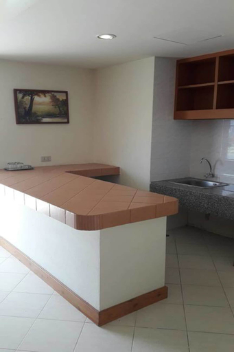 Others 5, Paradorn Inn, Muang Chumphon
