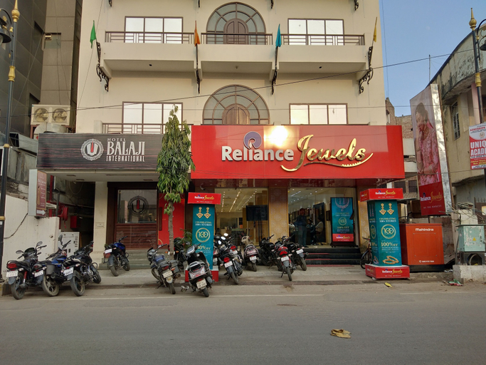Exterior & Views 2, Hotel R B International, Varanasi
