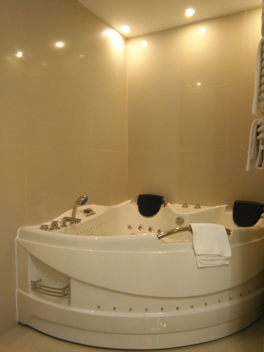 Bathroom 4, Christina Plus Hotel, Municipiul Bucuresti