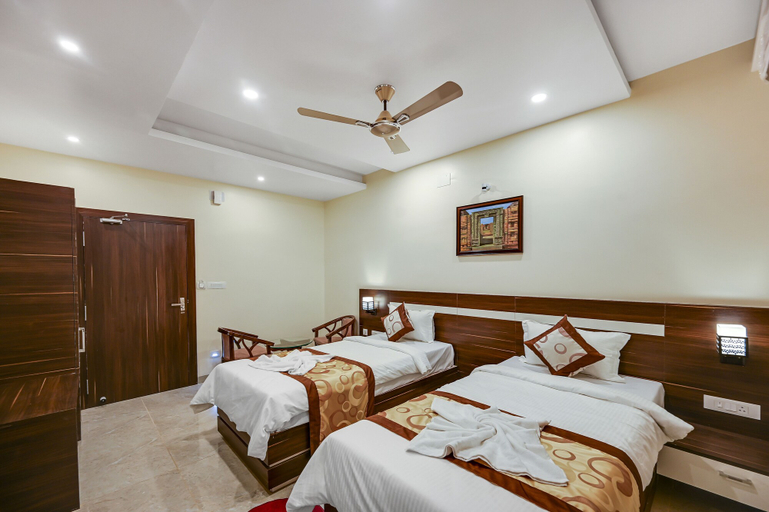 Bedroom 2, Hotel S J Pride, Khordha