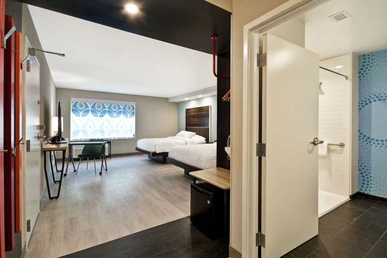 Bedroom 4, Tru by Hilton Chicopee Springfield, Hampden