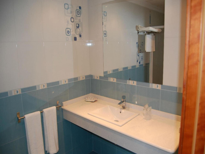 Bathroom 5, Hotel Almoradi, Alicante