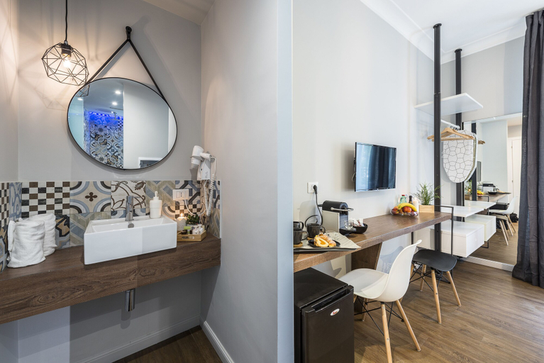 Bathroom 5, Z-ArchSuiTes, Rome