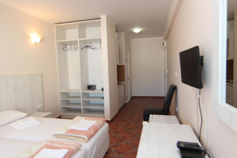 Bedroom 2, Mila & Aleksandr Apartments