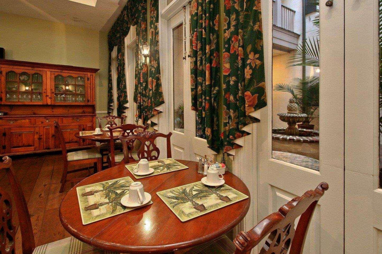 Food & Drinks 5, Kings Courtyard Inn, Charleston