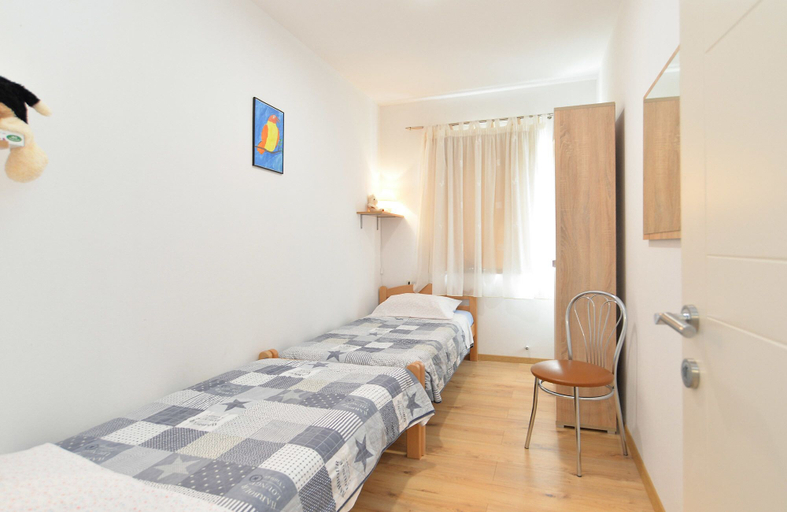 Bedroom 2, Apartment 1701, Fažana