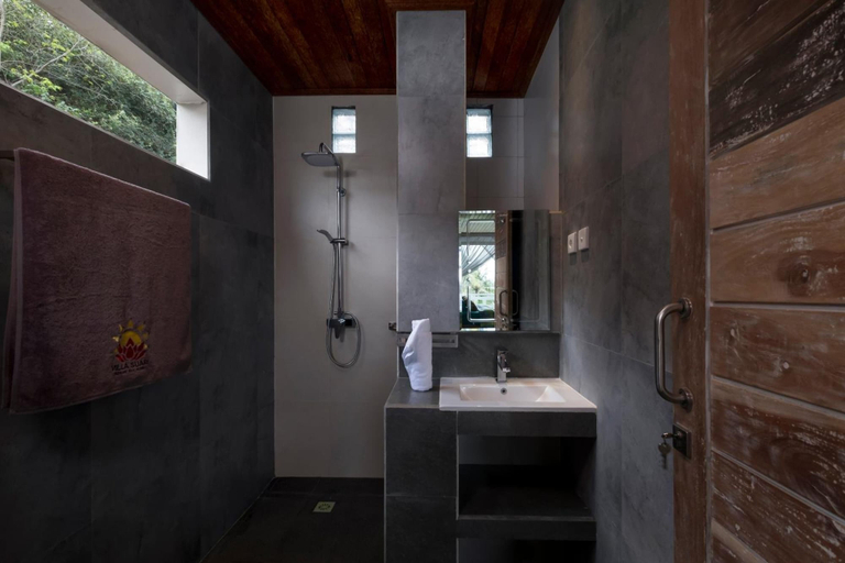 Bathroom 5, Villa Suari I, Karangasem