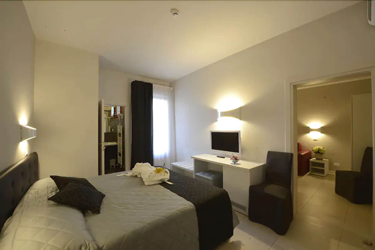 Bedroom 4, Delta Hotel, Arezzo