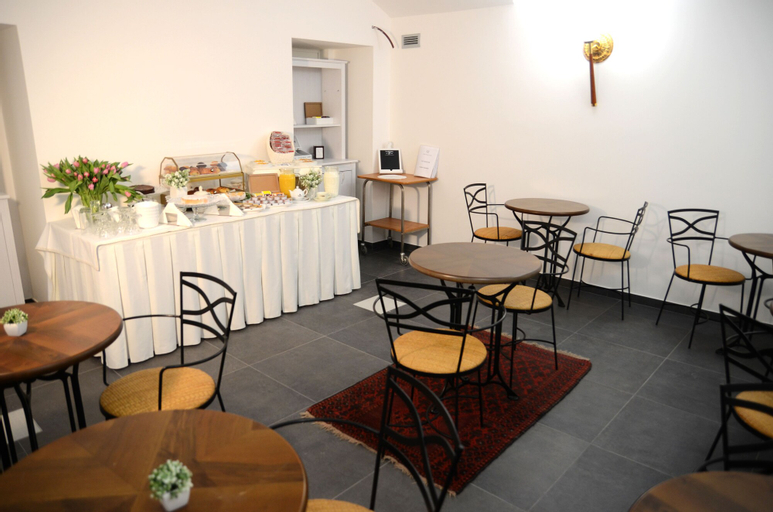 Food & Drinks 10