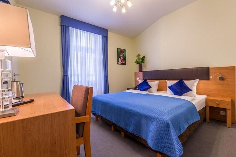 Bedroom 4, Hotel Expo Frankfurt City Centre - Digital Check-In, Frankfurt am Main