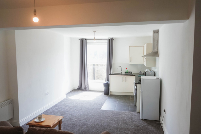 Others 5, 1 Bed Flat in Pedestrianized High Street, Kent