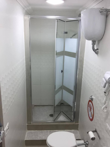 Bathroom 5, Napoli Centro, Napoli