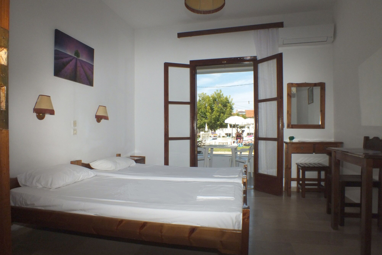 Bedroom 2, Tzilios Studios, Ionian Islands