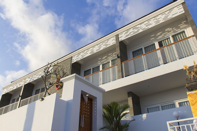 Exterior & Views 2, Kubu Kutus Homestay, Badung