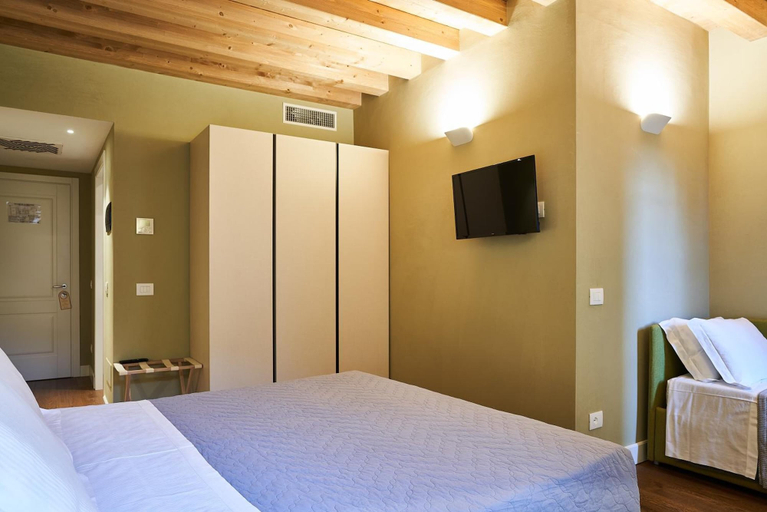 Bedroom 4, Locanda delle Mercanzie, Brescia