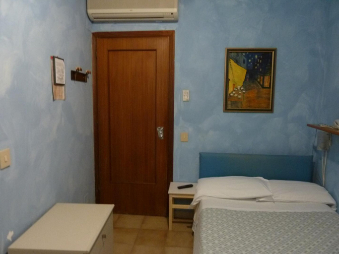 Bedroom 3, La Balnearia, Savona