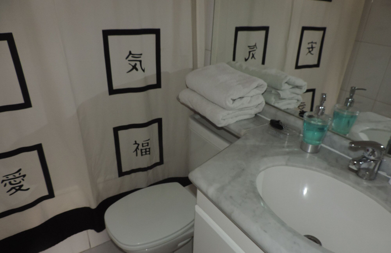 Bathroom, At Home Roger de Flor, Santiago