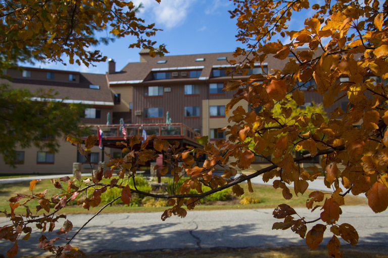 Exterior & Views 2, Black Bear Lodge, Grafton