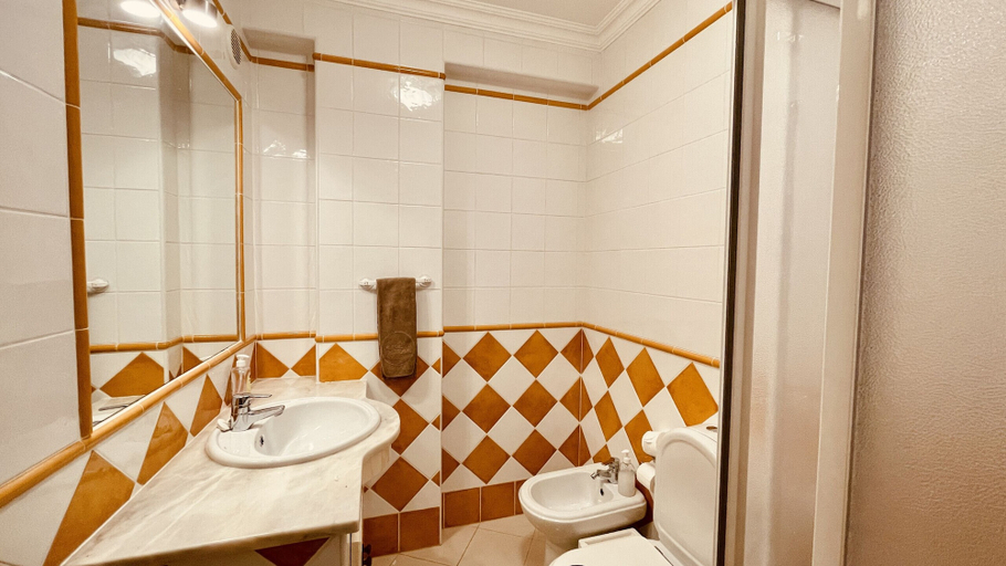 Bathroom 3, Bicos U CIP, Albufeira