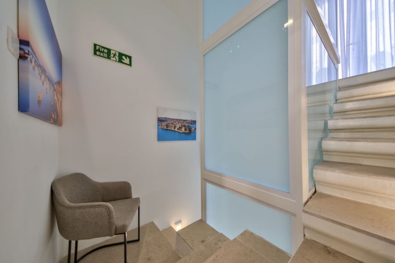 Others 5, Tritoni Studios Valletta
