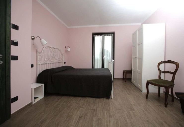 Bedroom 4, B&B Ospitidelpero, Cuneo