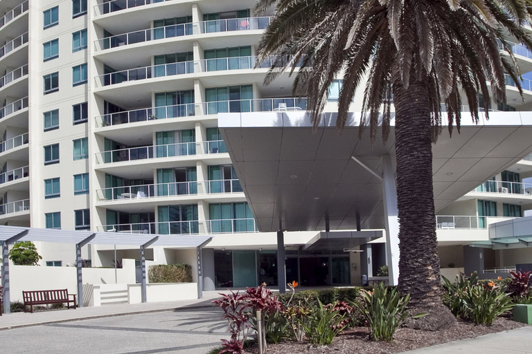 Exterior & Views 2, Wings - Q Stay, Gold Coast