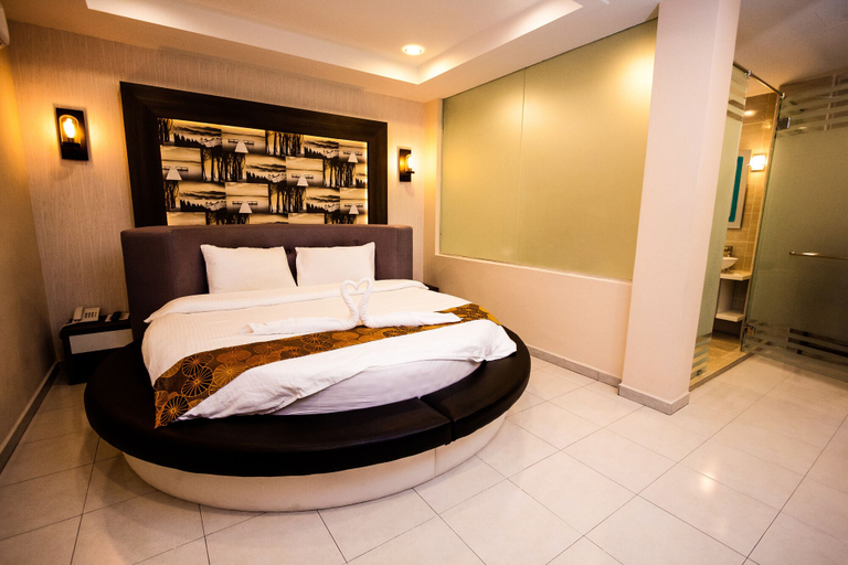Bedroom 3, Louis Hotel, Larut and Matang