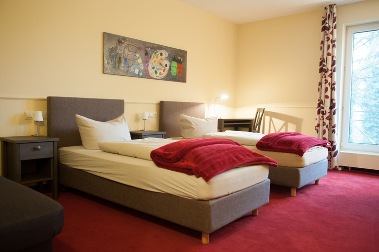Bedroom 2, Gästehaus Alte Schule, Recklinghausen